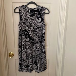 Cynthia Rowley medium black/cream sleeveless swing dress 2 pockets low on dress